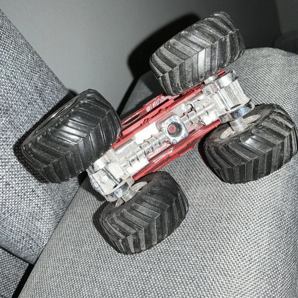 Hot Wheels Monster Jam Backdraft Fire Truck Red Diecast 1:64 Scale Rare‎ 2012